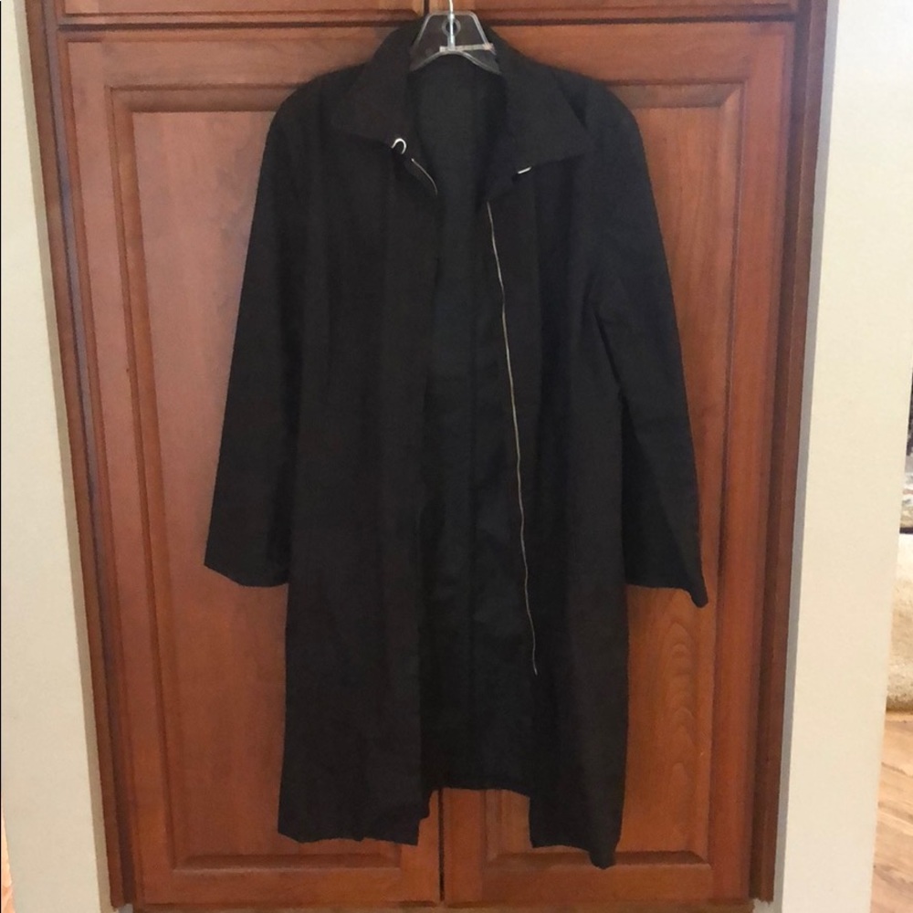 Max Studio lightweight, long black jacket
